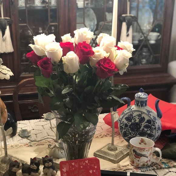 Hello and welcome to my closet! - Picture 3 of 7